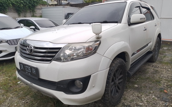 TOYOTA FORTUNER 2.7 G AT
