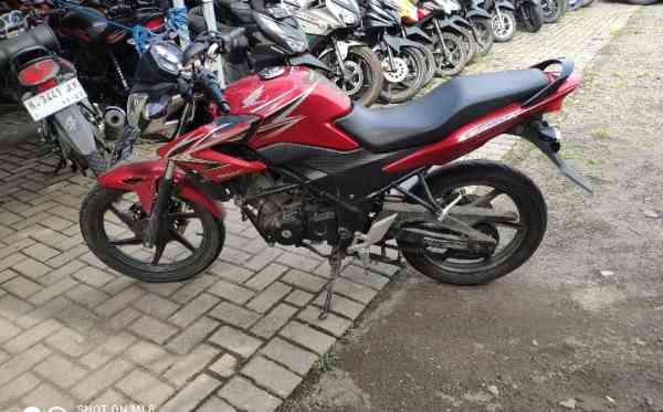 honda cb 150 r 2013