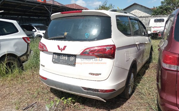 WULING CORTEZ