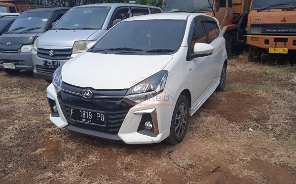 DAIHATSU AYLA 1.2R