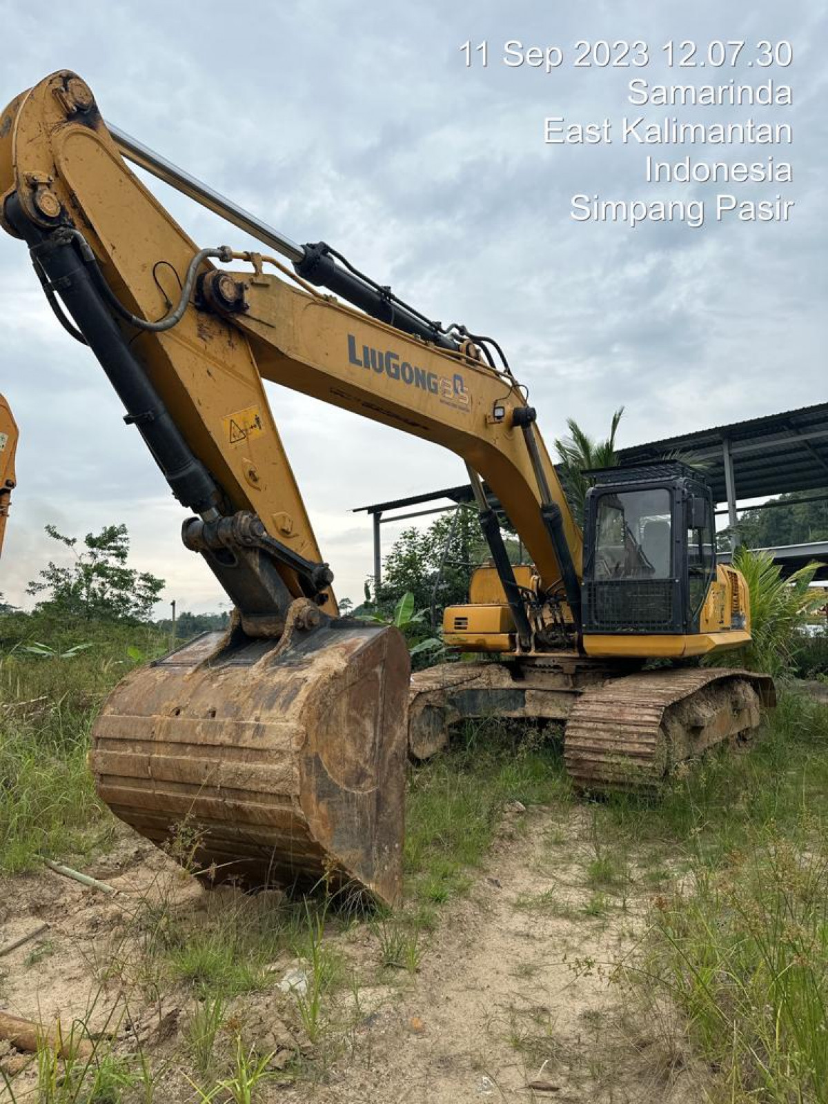 EXCAVATOR