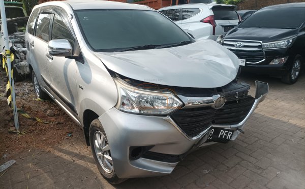 TOYOTA  AVANZA  1.3 G