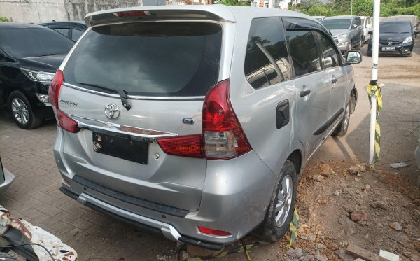 TOYOTA  AVANZA  1.3 G