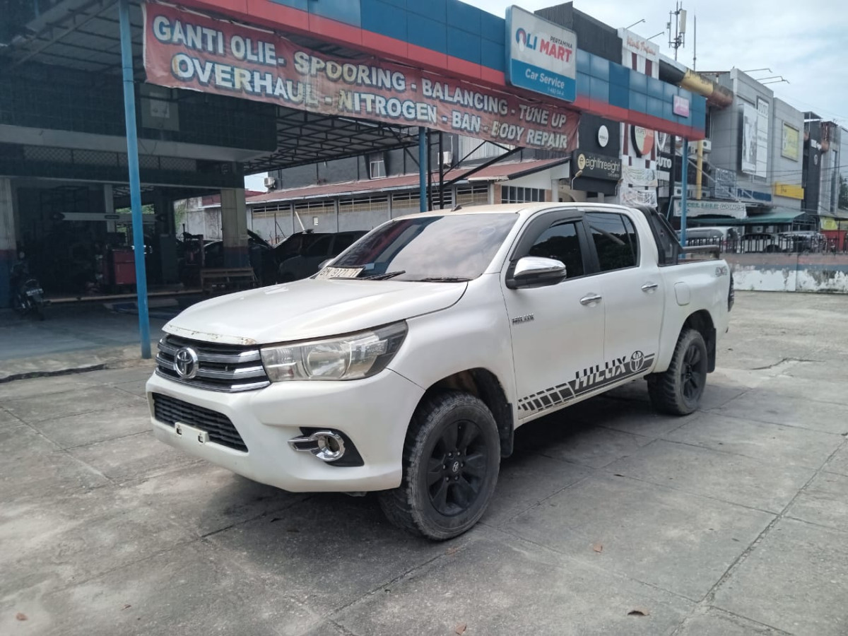 TOYOTA HILUX DOUBLECABIN