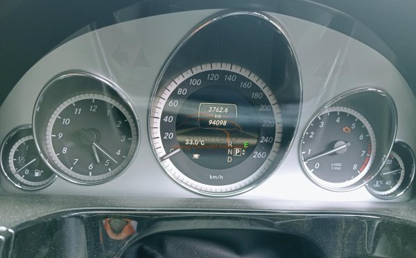 MERCEDESBENZ E300