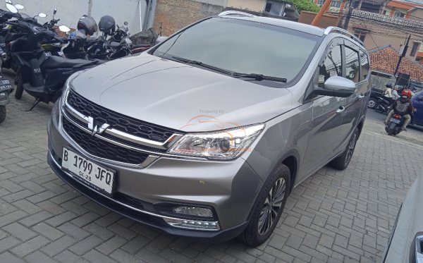 WULING CORTEZ 1.5LUX
