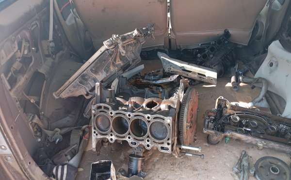 TOYOTA AVANZA