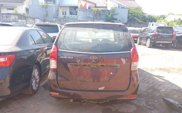 TOYOTA AVANZA
