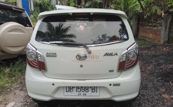 DAIHATSU AYLA 1.0 X