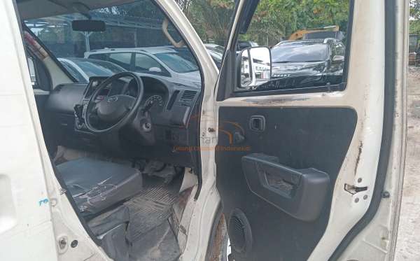 DAIHATSU GRAN MAX BLIND VAN