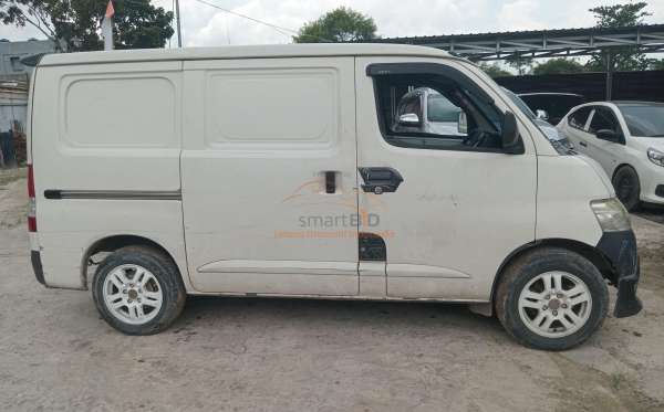 DAIHATSU GRAN MAX BLIND VAN