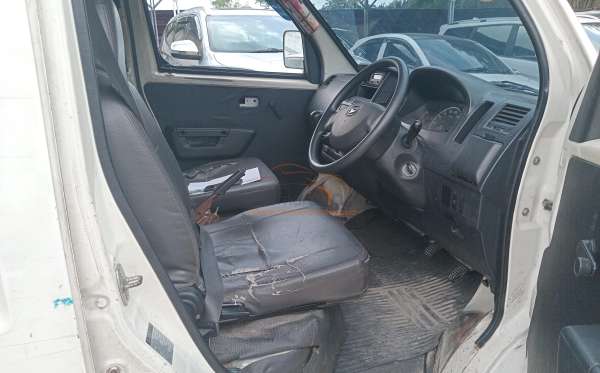 DAIHATSU GRAN MAX BLIND VAN