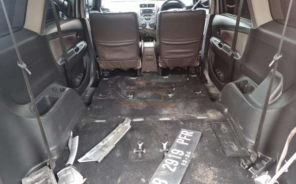 TOYOTA  AVANZA  1.3 G