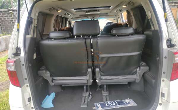TOYOTA ALPHARD 2.4