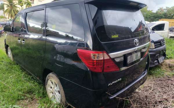 TOYOTA ALPHARD 2.4