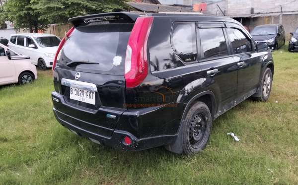 NISSAN X TRAIL