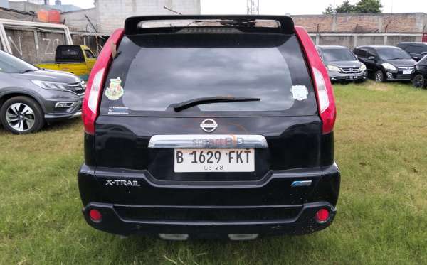NISSAN X TRAIL