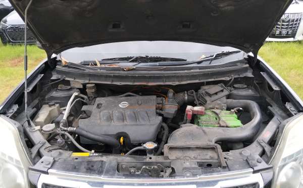 NISSAN X TRAIL