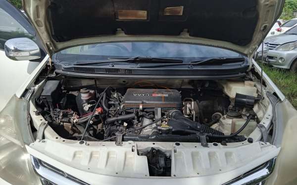 TOYOTA AVANZA 1.3 G