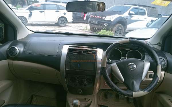 NISSAN GRAND LIVINA XV