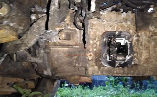 ISUZU  NMR 81U-HA YIN46.5