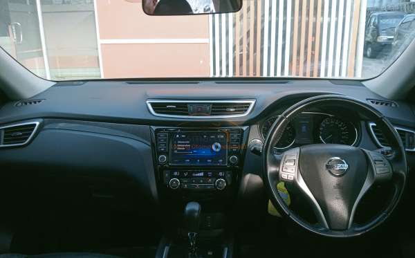 NISSAN X TRAIL 2.5