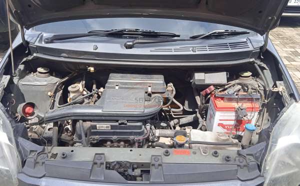 DAIHATSU AYLA M MT