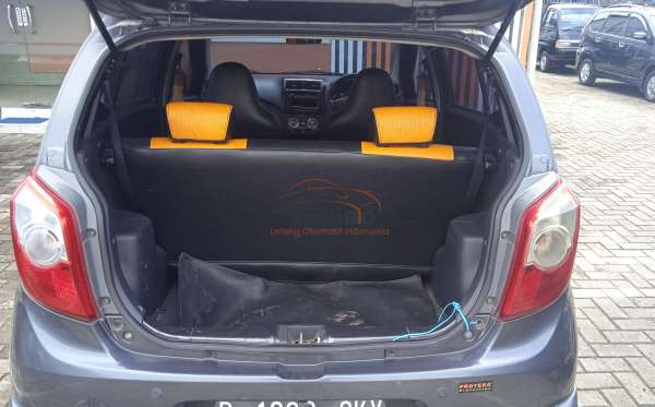 DAIHATSU AYLA M MT