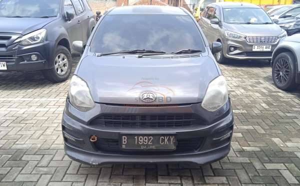 DAIHATSU AYLA M MT