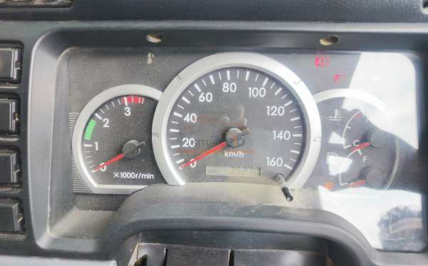 MITSUBISHI CANTER FE 84