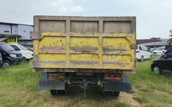 MITSUBISHI CANTER FE 84