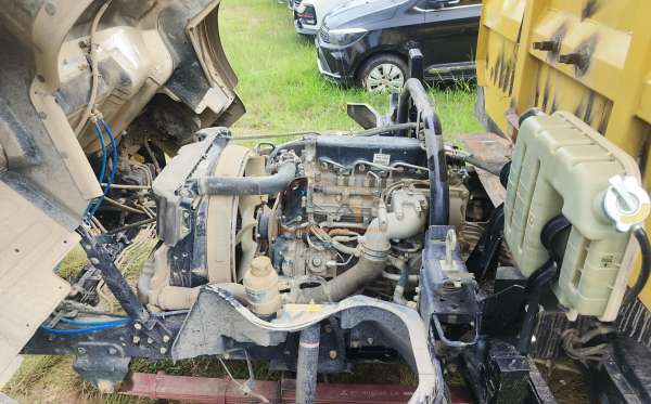 MITSUBISHI CANTER FE 84
