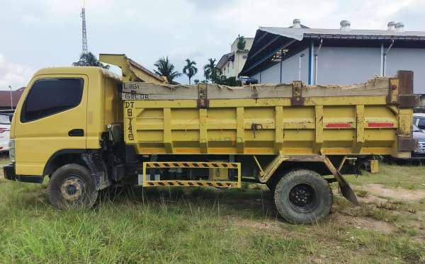 MITSUBISHI CANTER FE 84