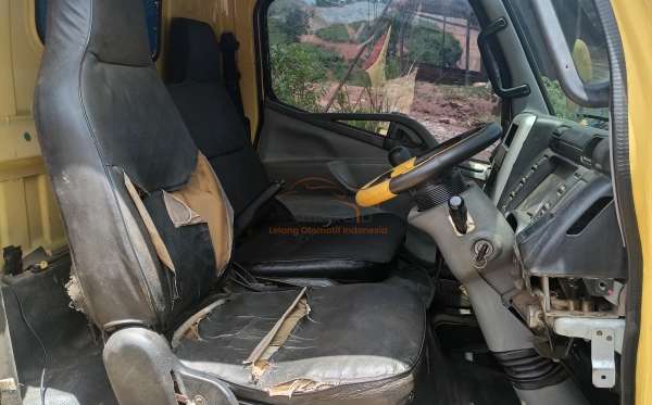 MITSUBISHI CANTER FE 75
