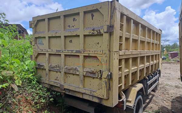 MITSUBISHI CANTER FE 75