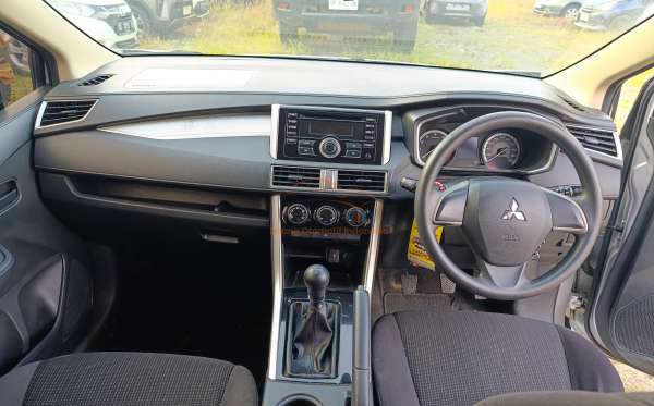 MITSUBISHI XPANDER GLS