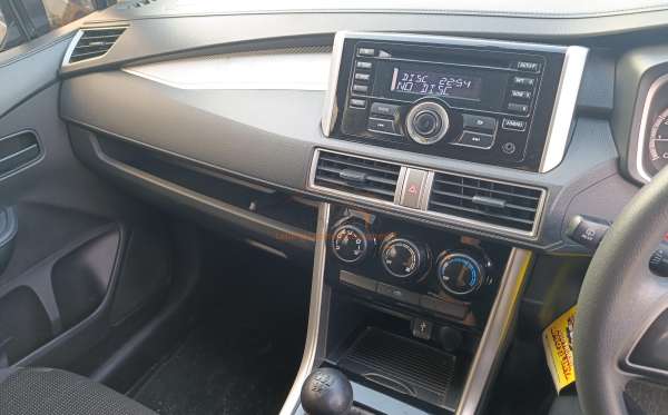 MITSUBISHI XPANDER GLS