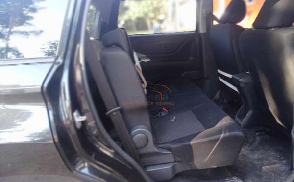 TOYOTA AVANZA 1.3 E