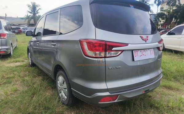 WULING CONFERO 1.5 DB MY (4X2)