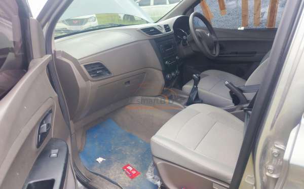 WULING CONFERO 1.5 DB MY (4X2)