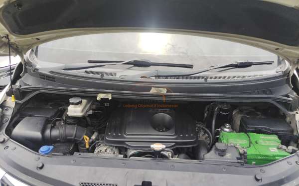 HYUNDAI H-1 2.5 AT