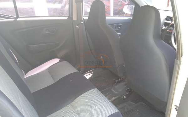 DAIHATSU AYLA 1.0D