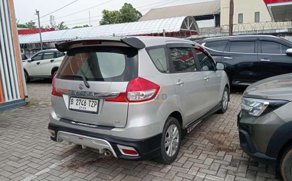 SUZUKI ERTIGA SDX