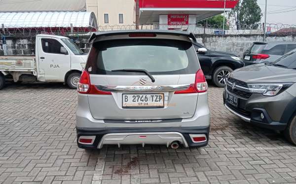 SUZUKI ERTIGA SDX