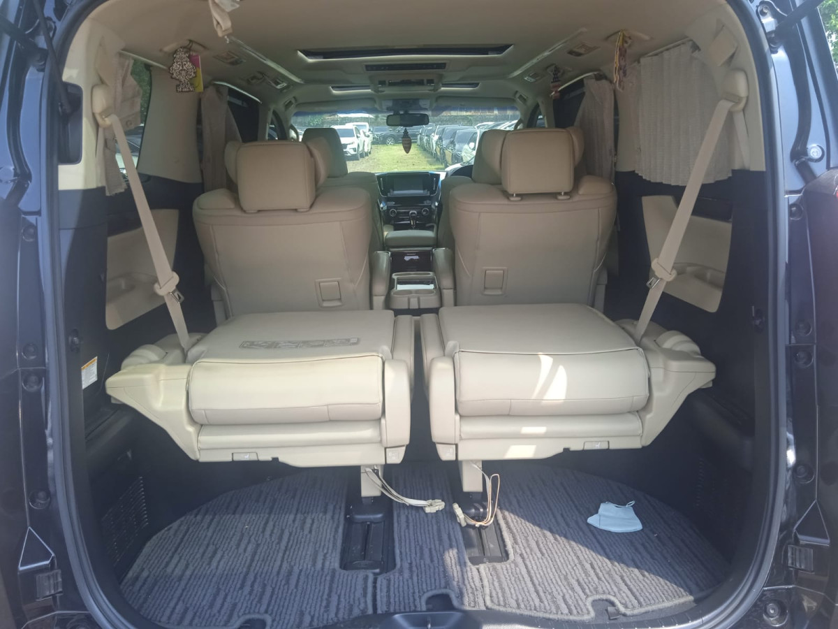TOYOTA ALPHARD 2.5