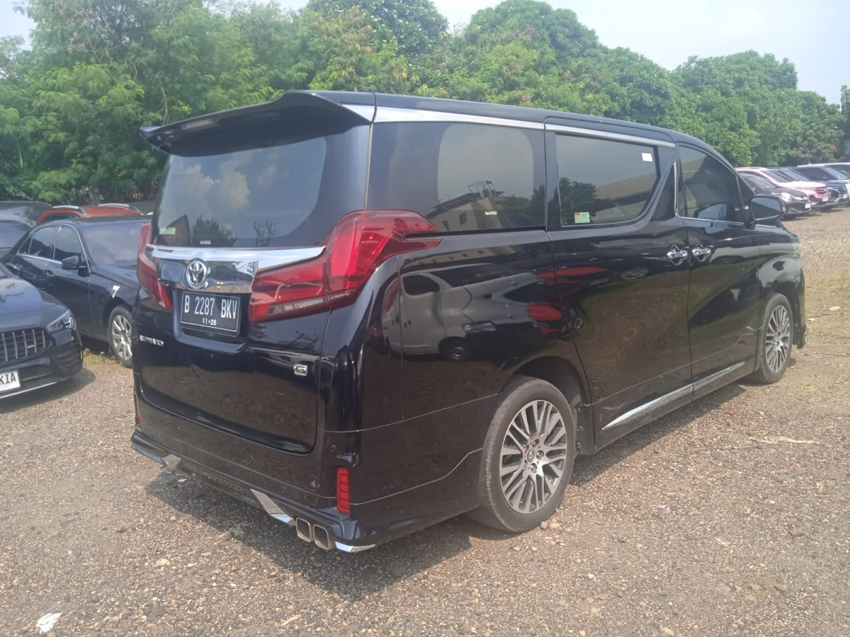 TOYOTA ALPHARD 2.5