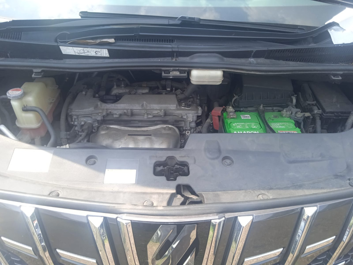 TOYOTA ALPHARD 2.5