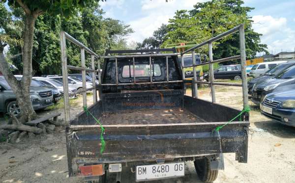 DAIHATSU GRAN MAX