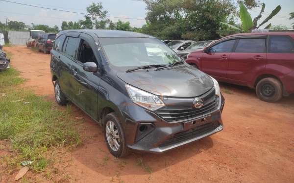 DAIHATSU SIGRA