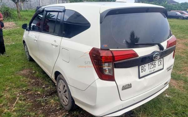 DAIHATSU SIGRA R
